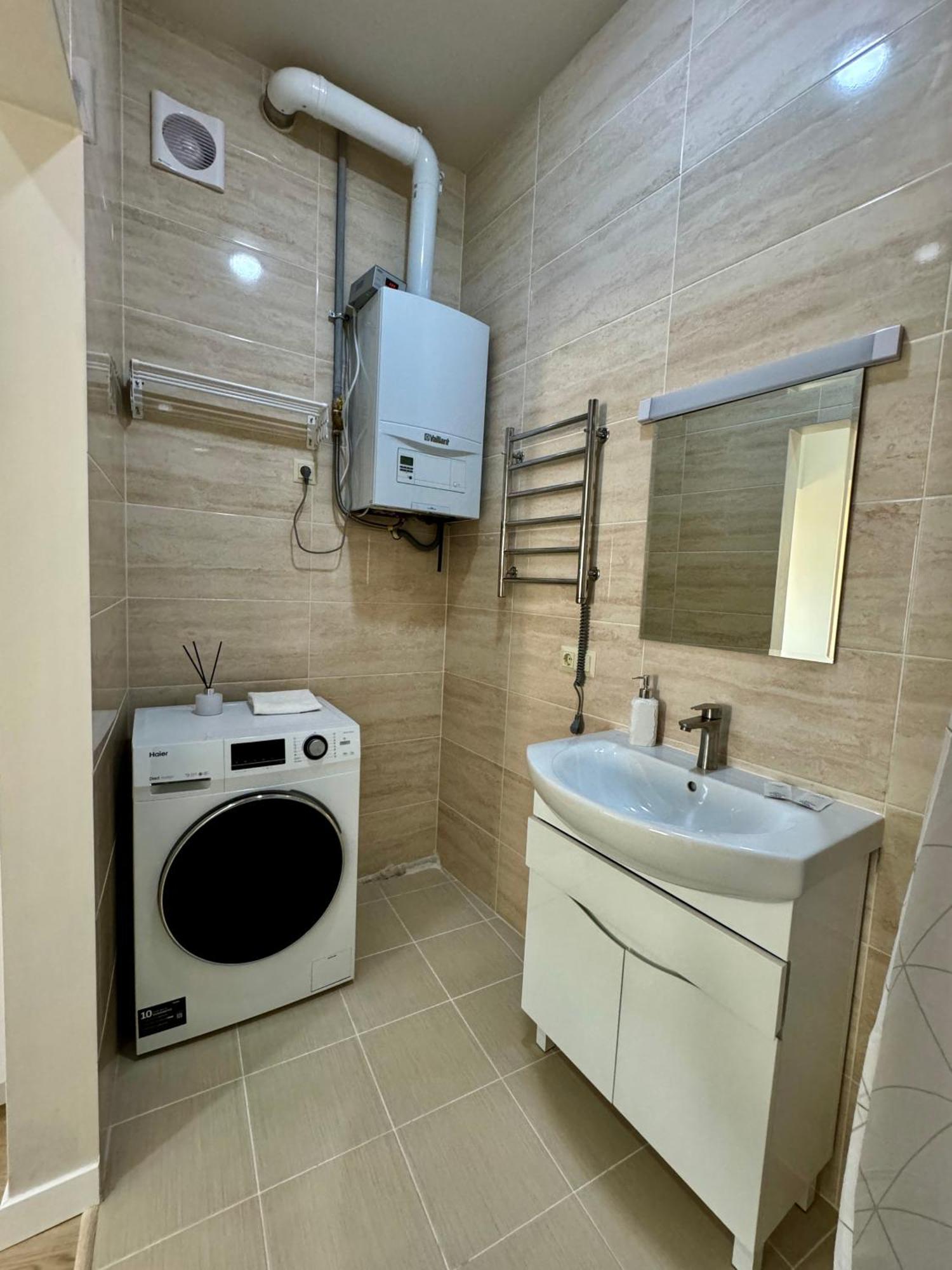 M25 Aparts Lviv Exterior photo